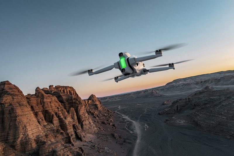 Il primo drone 8K a 360° è qui: con questo non si può più sbagliare inquadratura